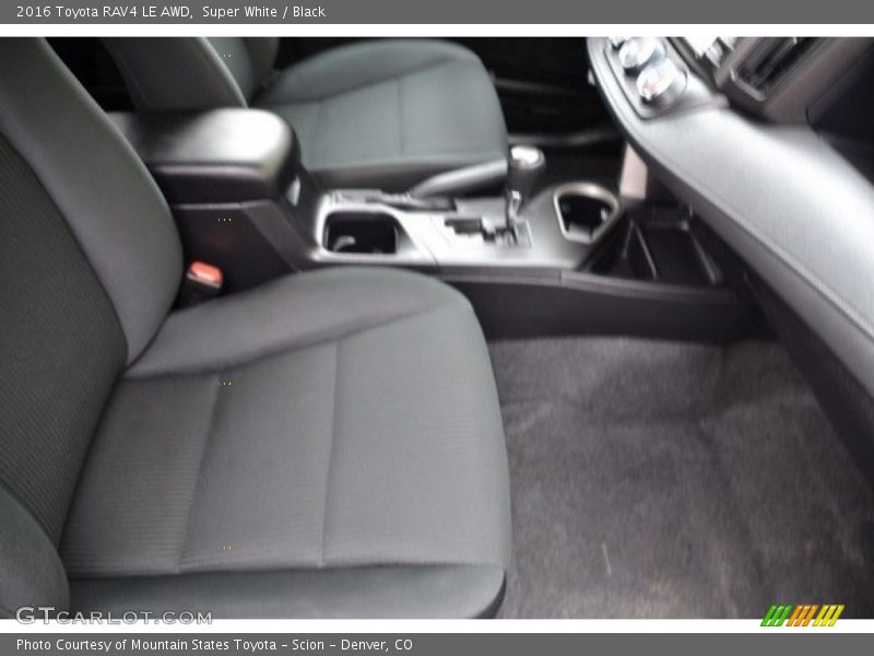 Super White / Black 2016 Toyota RAV4 LE AWD