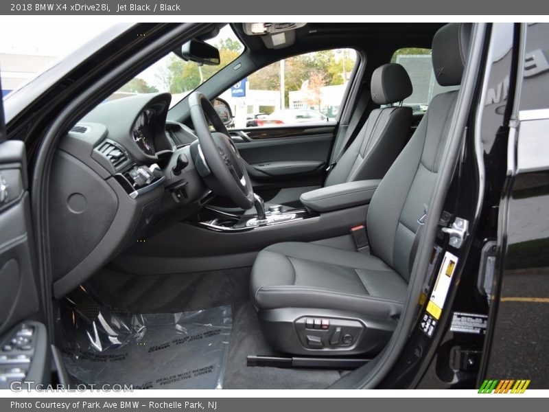 Front Seat of 2018 X4 xDrive28i