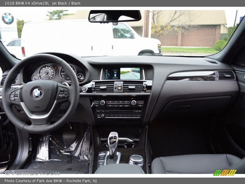 Dashboard of 2018 X4 xDrive28i