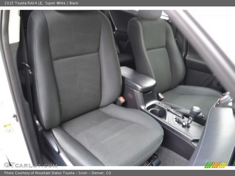 Super White / Black 2015 Toyota RAV4 LE