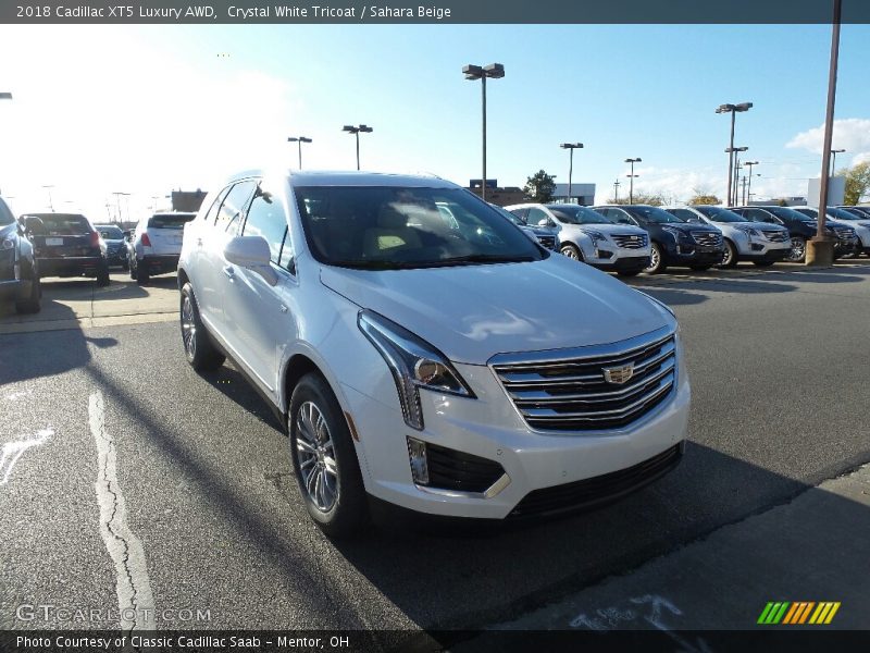 Crystal White Tricoat / Sahara Beige 2018 Cadillac XT5 Luxury AWD