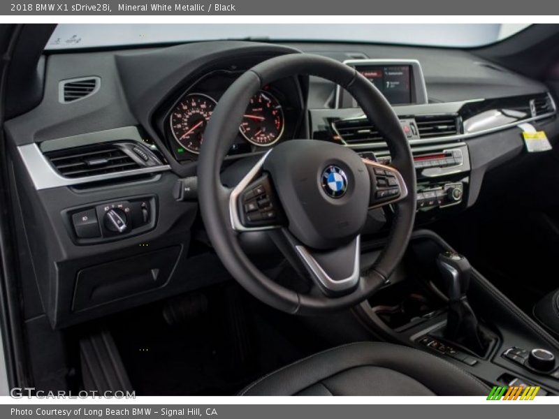 Mineral White Metallic / Black 2018 BMW X1 sDrive28i