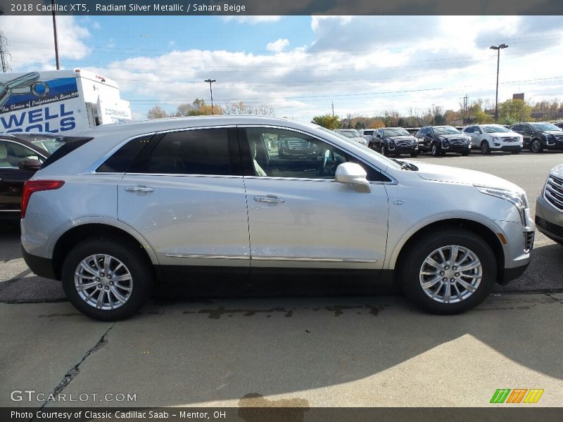 Radiant Silver Metallic / Sahara Beige 2018 Cadillac XT5