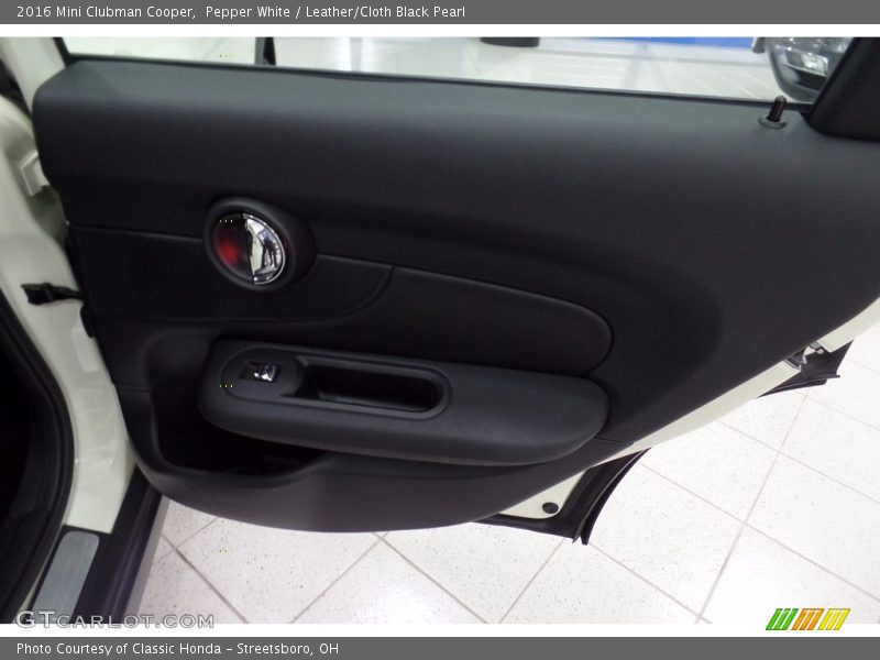 Pepper White / Leather/Cloth Black Pearl 2016 Mini Clubman Cooper