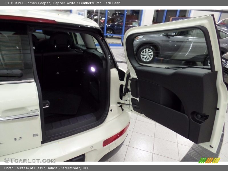 Pepper White / Leather/Cloth Black Pearl 2016 Mini Clubman Cooper
