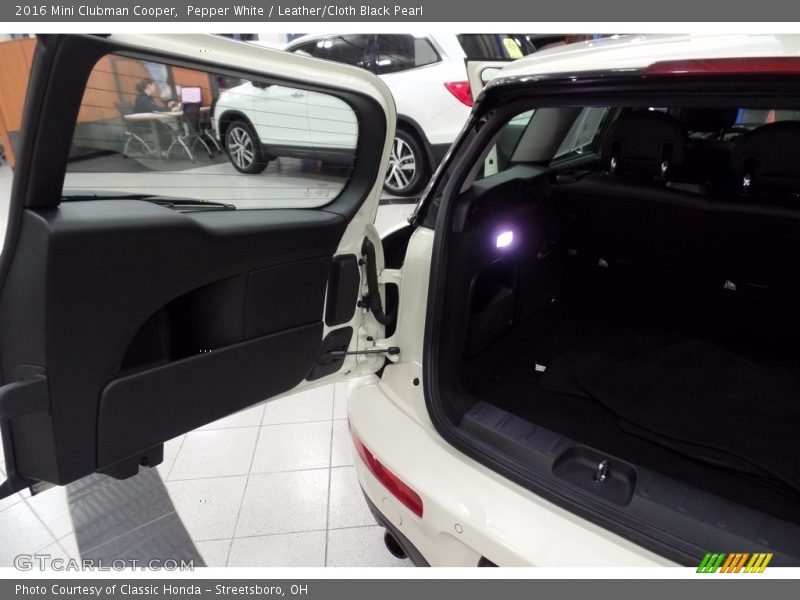 Pepper White / Leather/Cloth Black Pearl 2016 Mini Clubman Cooper