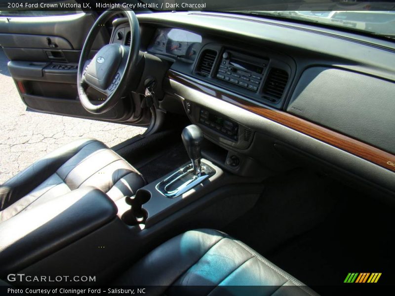 Midnight Grey Metallic / Dark Charcoal 2004 Ford Crown Victoria LX