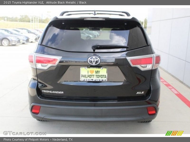 Attitude Black Metallic / Black 2015 Toyota Highlander XLE