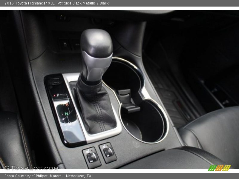 Attitude Black Metallic / Black 2015 Toyota Highlander XLE