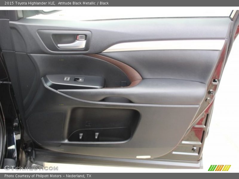 Attitude Black Metallic / Black 2015 Toyota Highlander XLE