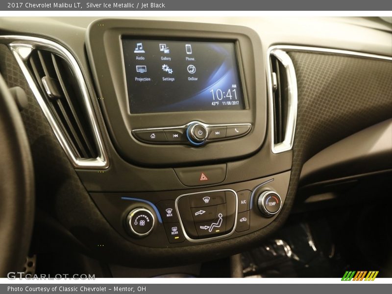 Silver Ice Metallic / Jet Black 2017 Chevrolet Malibu LT