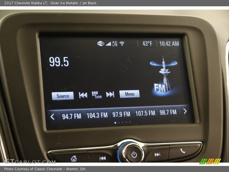 Silver Ice Metallic / Jet Black 2017 Chevrolet Malibu LT