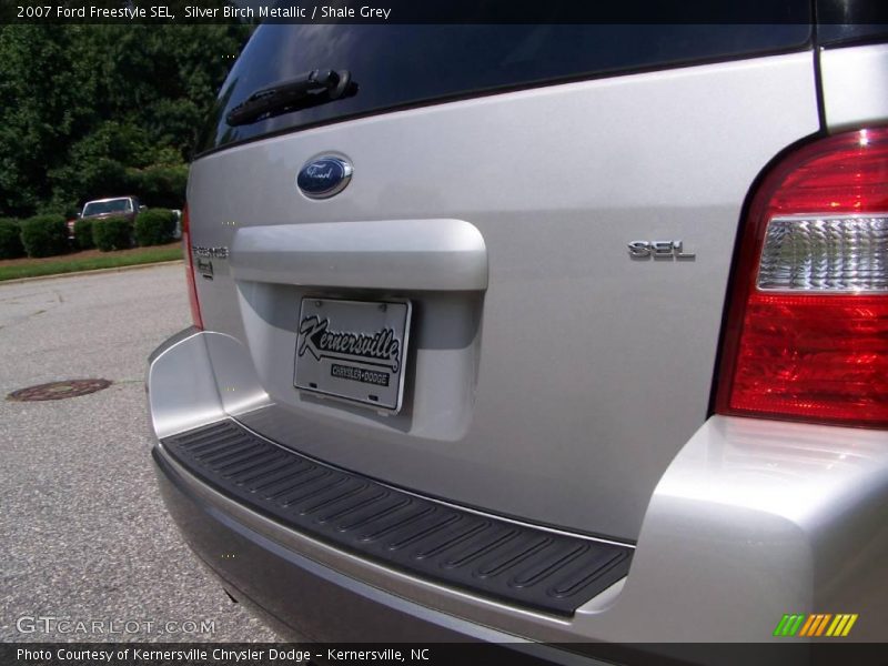 Silver Birch Metallic / Shale Grey 2007 Ford Freestyle SEL