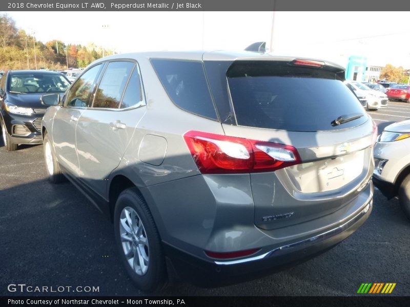 Pepperdust Metallic / Jet Black 2018 Chevrolet Equinox LT AWD