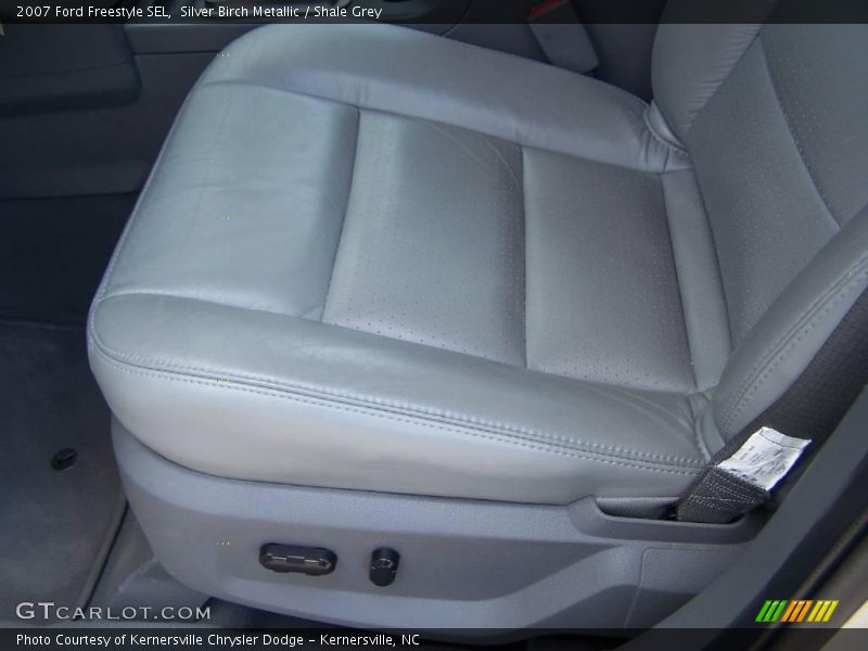 Silver Birch Metallic / Shale Grey 2007 Ford Freestyle SEL