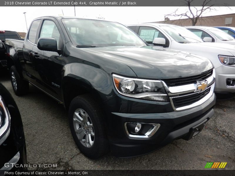 Front 3/4 View of 2018 Colorado LT Extended Cab 4x4