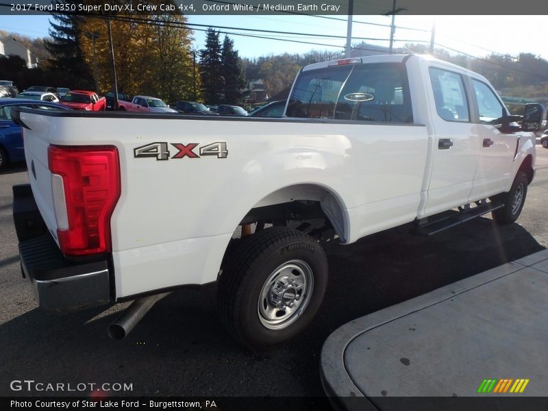 Oxford White / Medium Earth Gray 2017 Ford F350 Super Duty XL Crew Cab 4x4