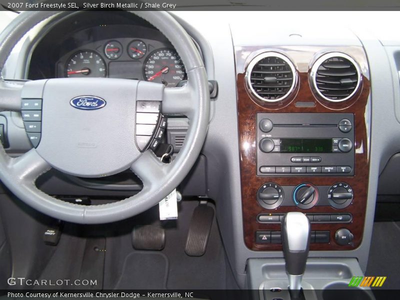 Silver Birch Metallic / Shale Grey 2007 Ford Freestyle SEL