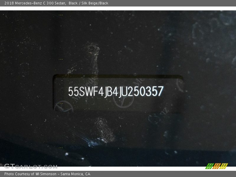 Black / Silk Beige/Black 2018 Mercedes-Benz C 300 Sedan
