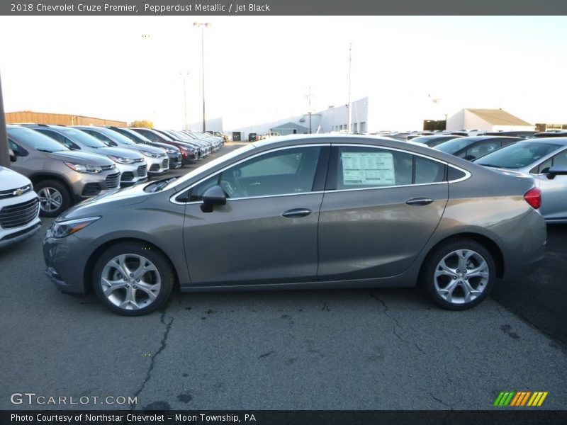 Pepperdust Metallic / Jet Black 2018 Chevrolet Cruze Premier