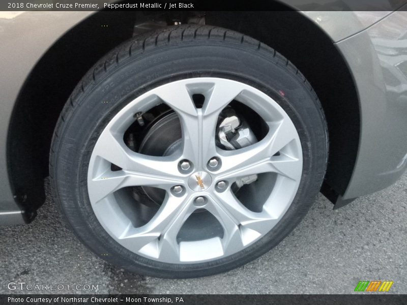 Pepperdust Metallic / Jet Black 2018 Chevrolet Cruze Premier