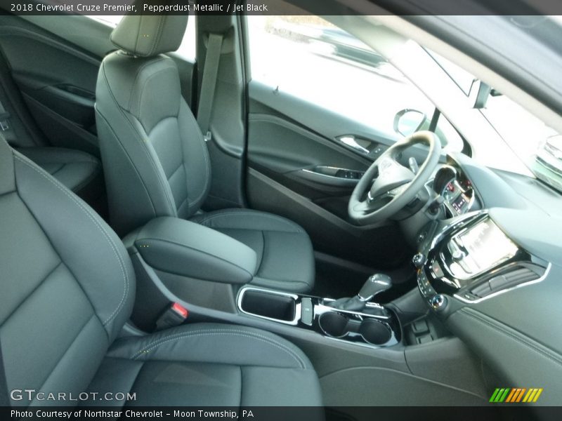 Pepperdust Metallic / Jet Black 2018 Chevrolet Cruze Premier