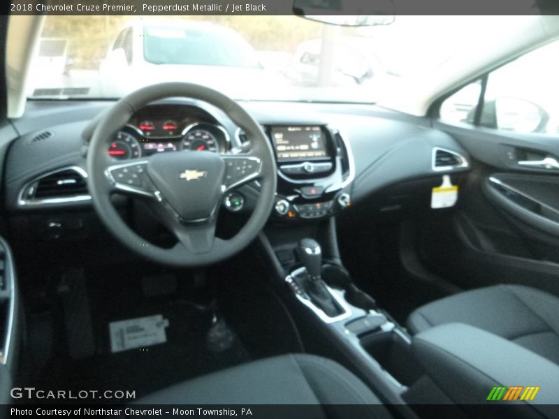 Pepperdust Metallic / Jet Black 2018 Chevrolet Cruze Premier