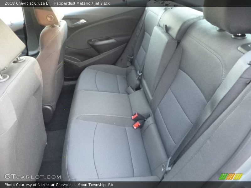 Pepperdust Metallic / Jet Black 2018 Chevrolet Cruze LT