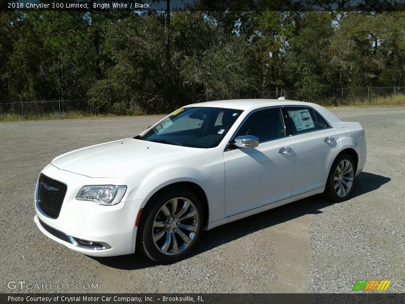 Bright White / Black 2018 Chrysler 300 Limited