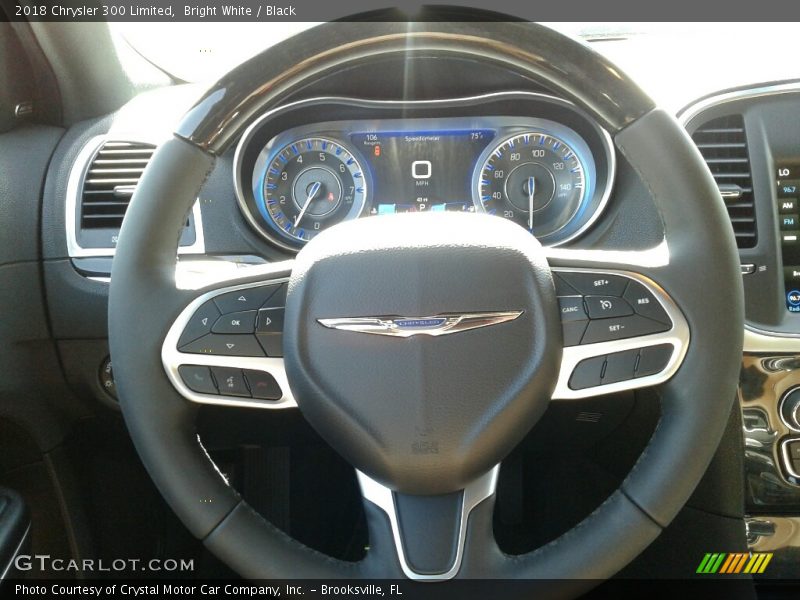 Bright White / Black 2018 Chrysler 300 Limited