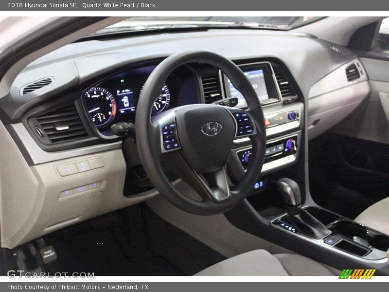 Quartz White Pearl / Black 2018 Hyundai Sonata SE
