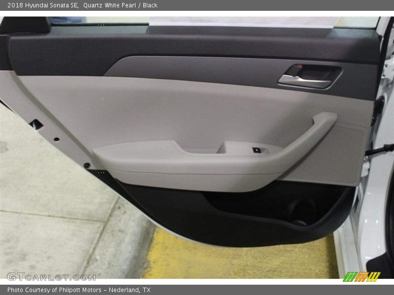 Quartz White Pearl / Black 2018 Hyundai Sonata SE