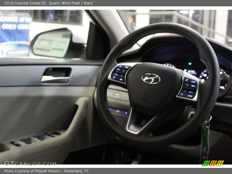 Quartz White Pearl / Black 2018 Hyundai Sonata SE