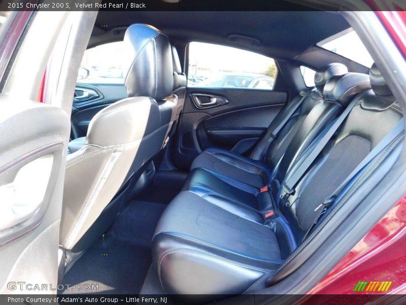 Velvet Red Pearl / Black 2015 Chrysler 200 S