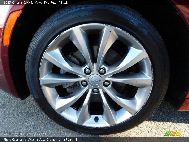 Velvet Red Pearl / Black 2015 Chrysler 200 S