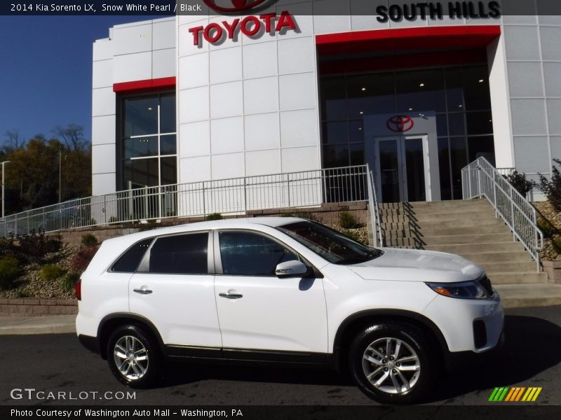 Snow White Pearl / Black 2014 Kia Sorento LX
