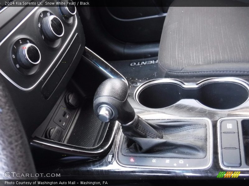 Snow White Pearl / Black 2014 Kia Sorento LX