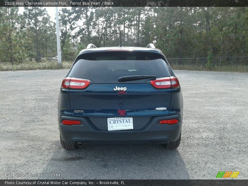 Patriot Blue Pearl / Black 2018 Jeep Cherokee Latitude Plus