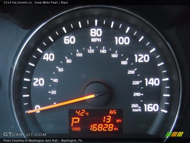 Snow White Pearl / Black 2014 Kia Sorento LX