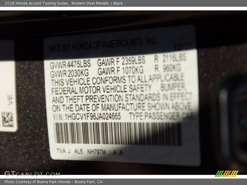 Modern Steel Metallic / Black 2018 Honda Accord Touring Sedan