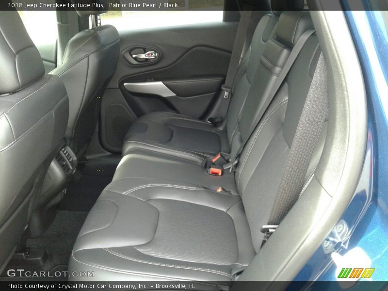 Patriot Blue Pearl / Black 2018 Jeep Cherokee Latitude Plus