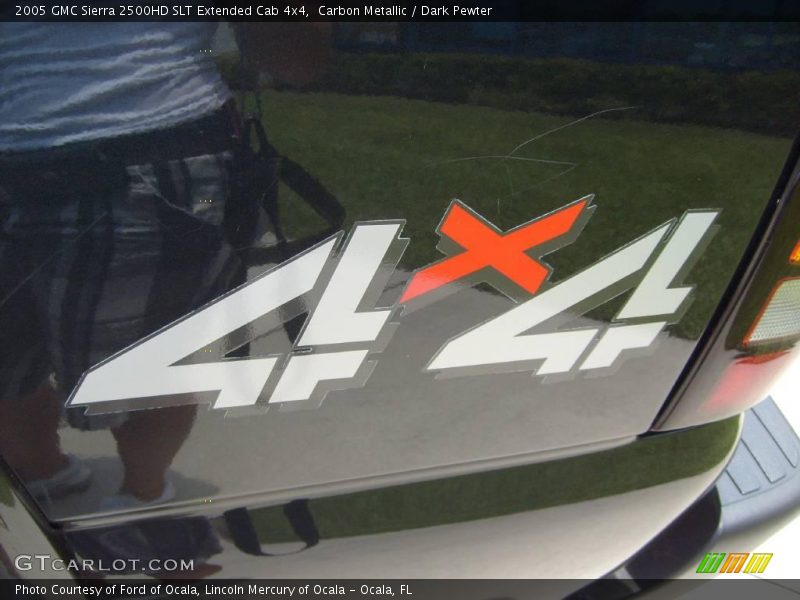 Carbon Metallic / Dark Pewter 2005 GMC Sierra 2500HD SLT Extended Cab 4x4