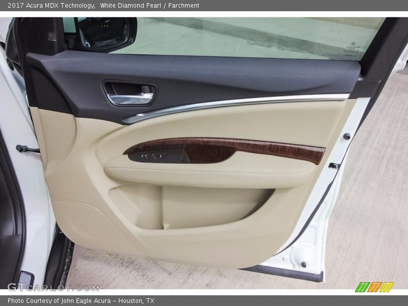 White Diamond Pearl / Parchment 2017 Acura MDX Technology