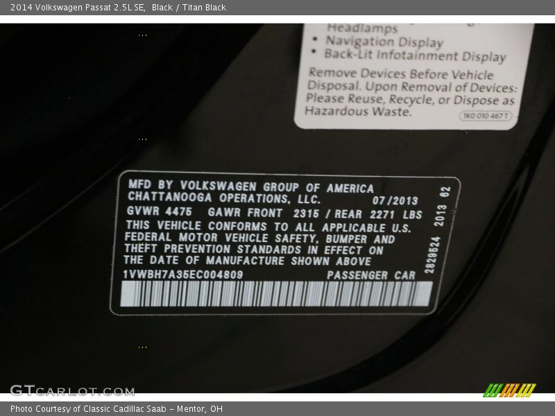 Black / Titan Black 2014 Volkswagen Passat 2.5L SE