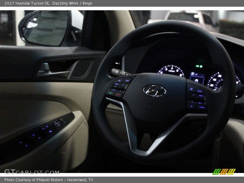 Dazzling White / Beige 2017 Hyundai Tucson SE