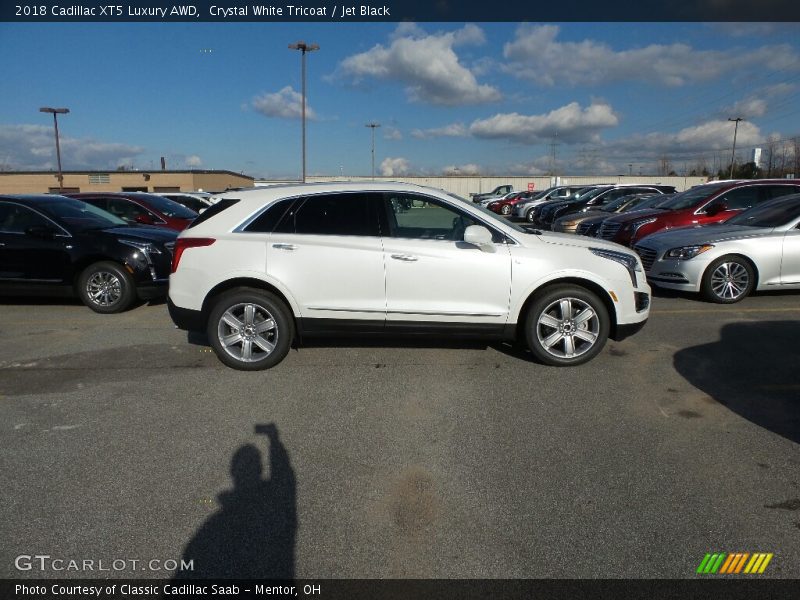 Crystal White Tricoat / Jet Black 2018 Cadillac XT5 Luxury AWD