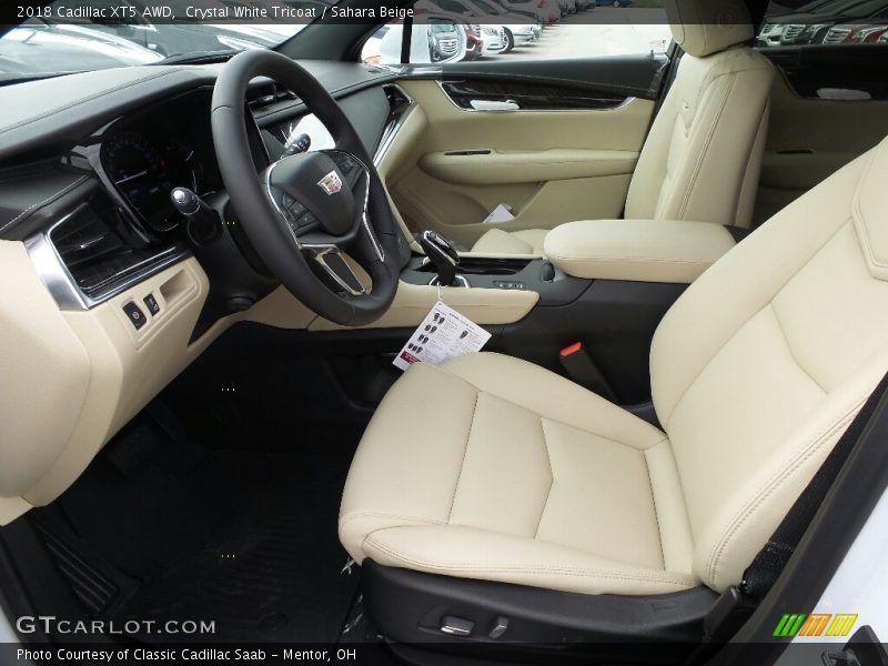 Crystal White Tricoat / Sahara Beige 2018 Cadillac XT5 AWD