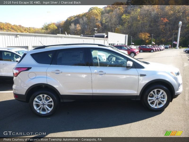 Ingot Silver / Charcoal Black 2018 Ford Escape SE 4WD