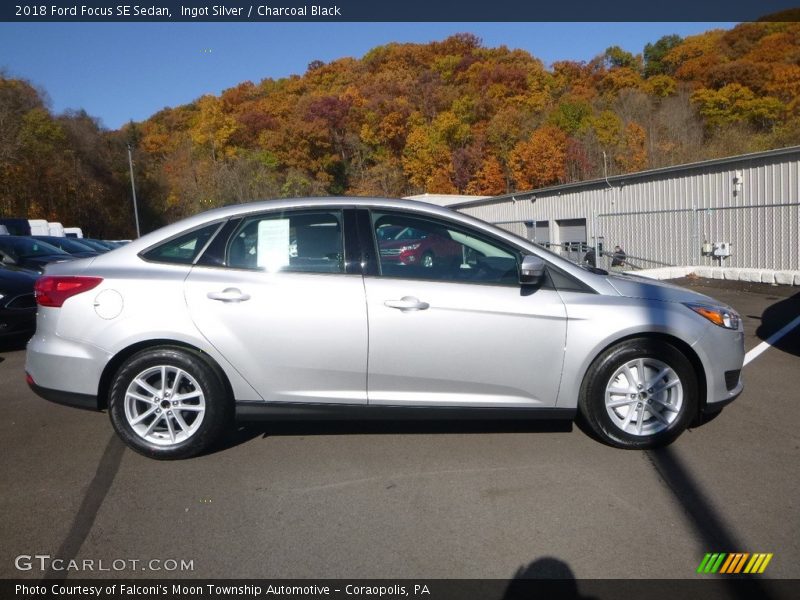  2018 Focus SE Sedan Ingot Silver
