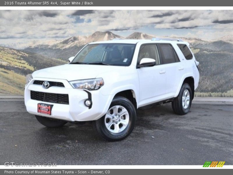 Super White / Black 2016 Toyota 4Runner SR5 4x4